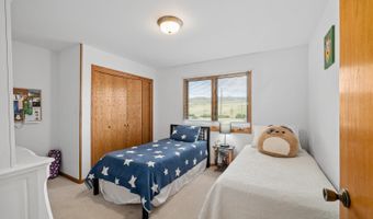1251 TOMAHAWK Rd, Cheyenne, WY 82009
