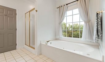 211 WEATHERLY CLUB Dr, Alabaster, AL 35007