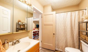 937 N Carrington Ave, Buffalo, WY 82834