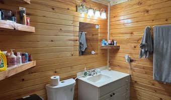 941 S Main St, Cascade, ID 83611