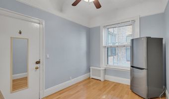 290 Commonwealth Ave 24, Boston, MA 02115