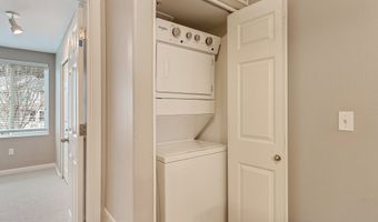 15416 SW MALLARD Dr 104, Beaverton, OR 97007