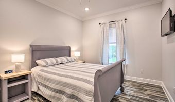 4082 Cardinal St, Bay St. Louis, MS 39520