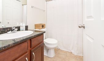 225 W Oakbrook Dr, Ann Arbor, MI 48103