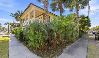 698 BEACH Ave, Atlantic Beach, FL 32233