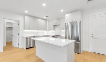 256 Dorchester St 402, Boston, MA 02127