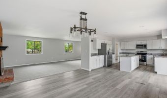 3647 E Galbraith Rd, Amberley, OH 45236