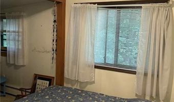 2 Kay St, Hopkinton, RI 02832