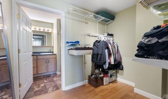 7 Woodlawn Rd, Raymond, NH 03077