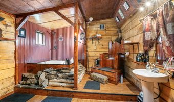 63 Jericho Rd, Berlin, NH 03570