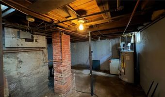52 Pleasant View Rd, Warwick, RI 02888