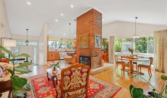 5929 AVON Dr, Bethesda, MD 20814