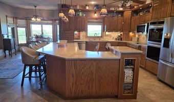 19417 S 5th Dr, Beatrice, NE 68310