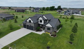 5467 Windrose Ln, Ames, IA 50014