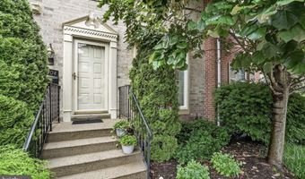 7504 WESTLAKE Ter 25, Bethesda, MD 20817