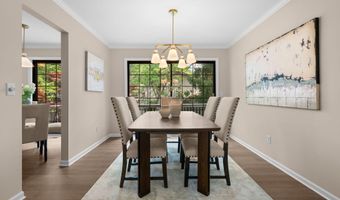 2250 Rivenoak Ct, Ann Arbor, MI 48103