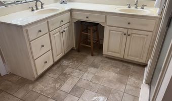 592 Plantation Dr, Andalusia, AL 36421