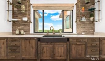7877 Sonara Rd, Caldwell, ID 83607