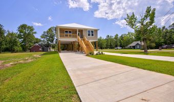 10113 Bald Eagle Dr, Biloxi, MS 39532