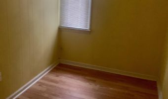 97 Vine St, Bayville, NJ 08721