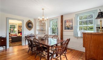 22 Brayton Rd, Smithfield, RI 02917