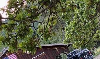 420 Reiten Dr, Ashland, OR 97520