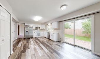 2425 Foxway Dr, Ann Arbor, MI 48105