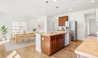 8607 Redditch Dr, Avon, IN 46123