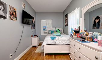 98 Boston Ter, Bridgeport, CT 06610
