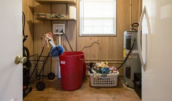 596 Teakwood Rd, Alma, GA 31510