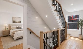 6 Sharon Ct, Newport, RI 02840