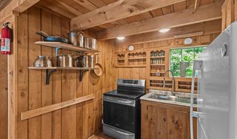 431 Sharkeyville Rd, Bolton, VT 05676