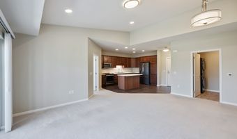 1427 34th Ave SW 220, Altoona, IA 50009