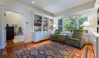 77 Pond Shore Dr, Charlestown, RI 02813