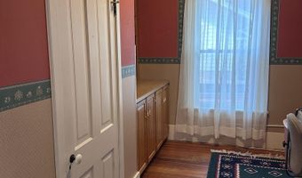 709 N St, Aurora, NE 68818