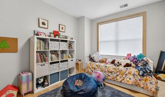 360 W Washington Ave 1204, Madison, WI 53703