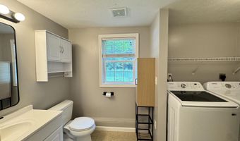 19 Deerwood Dr B, Amherst, NH 03031