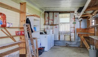 530 Akee Dr, Barefoot Bay, FL 32976