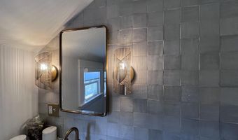 66 Howard St, Bangor, ME 04401