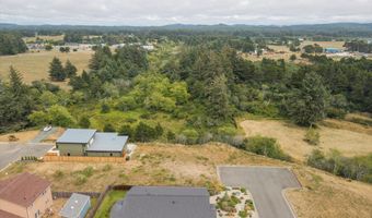 636 SEACREST Dr, Bandon, OR 97411