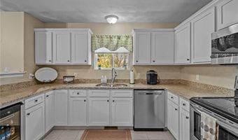 2 Mulberry Dr, Cranston, RI 02921