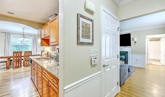70 Turner St, Warwick, RI 02886