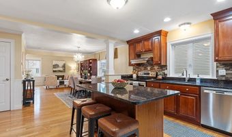 10 Ellsworth Village Rd 10, Acton, MA 01720
