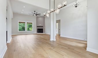 7612 S Shoreline Blvd, Benton, AR 72019