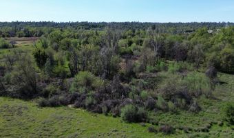 19300 Latona Rd, Anderson, CA 96007