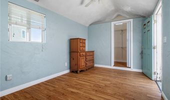 1 Offshore Rd 32, Narragansett, RI 02882