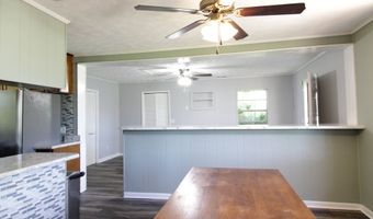136 Morris Dr, Alma, GA 31510