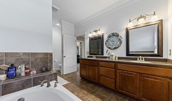 2820 Ashwood Dr, Alliance, OH 44601