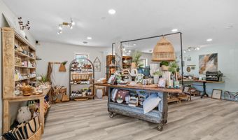 623 E Main St, Anoka, MN 55303