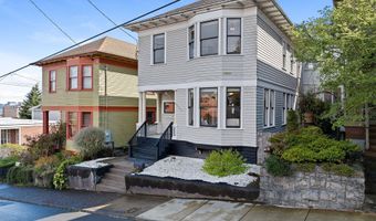 674 11TH St, Astoria, OR 97103